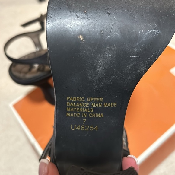 High heeled dress sandals - Picture 4 of 5